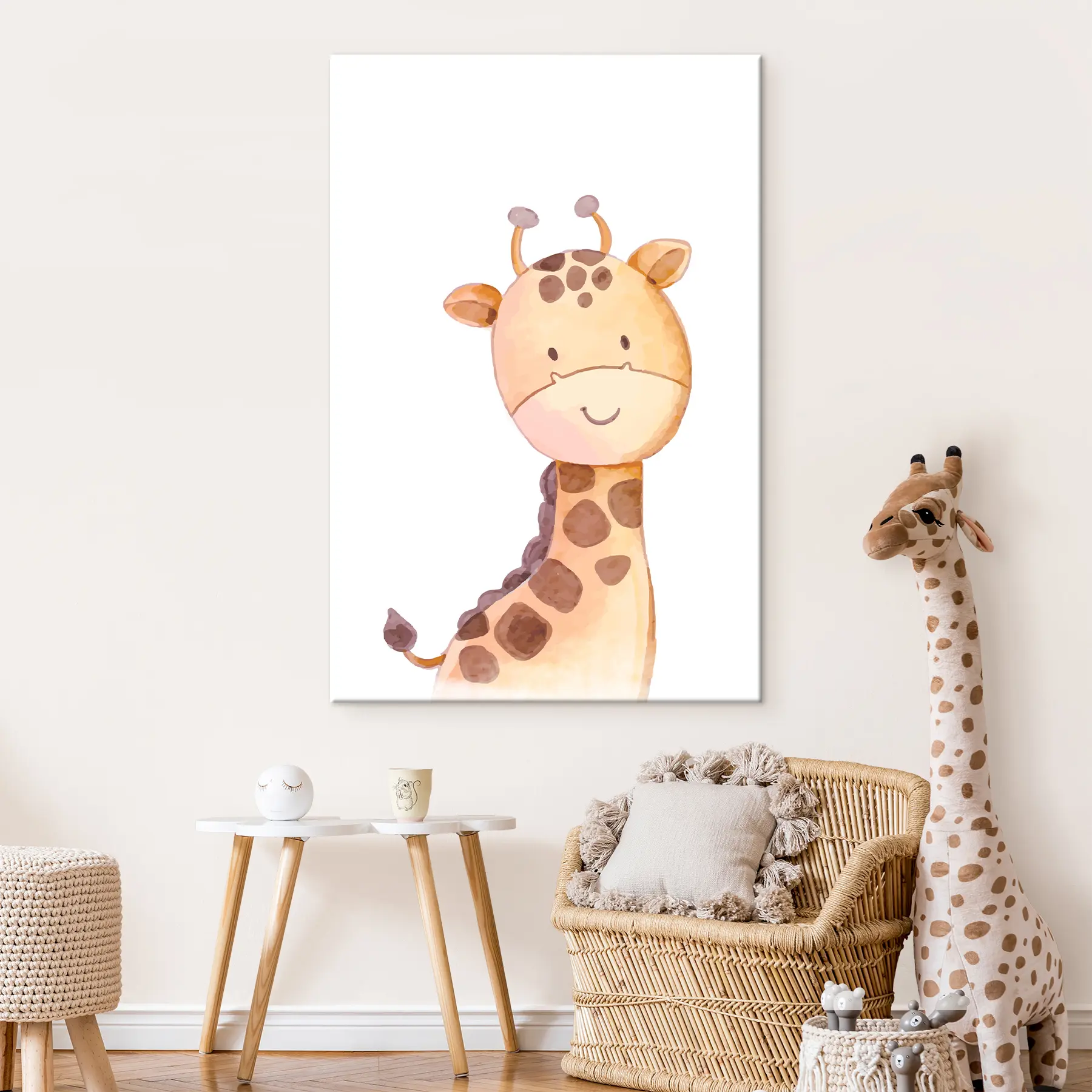 Pilt Õnnelik väike kirahv, kes naeratab säravalt s37920