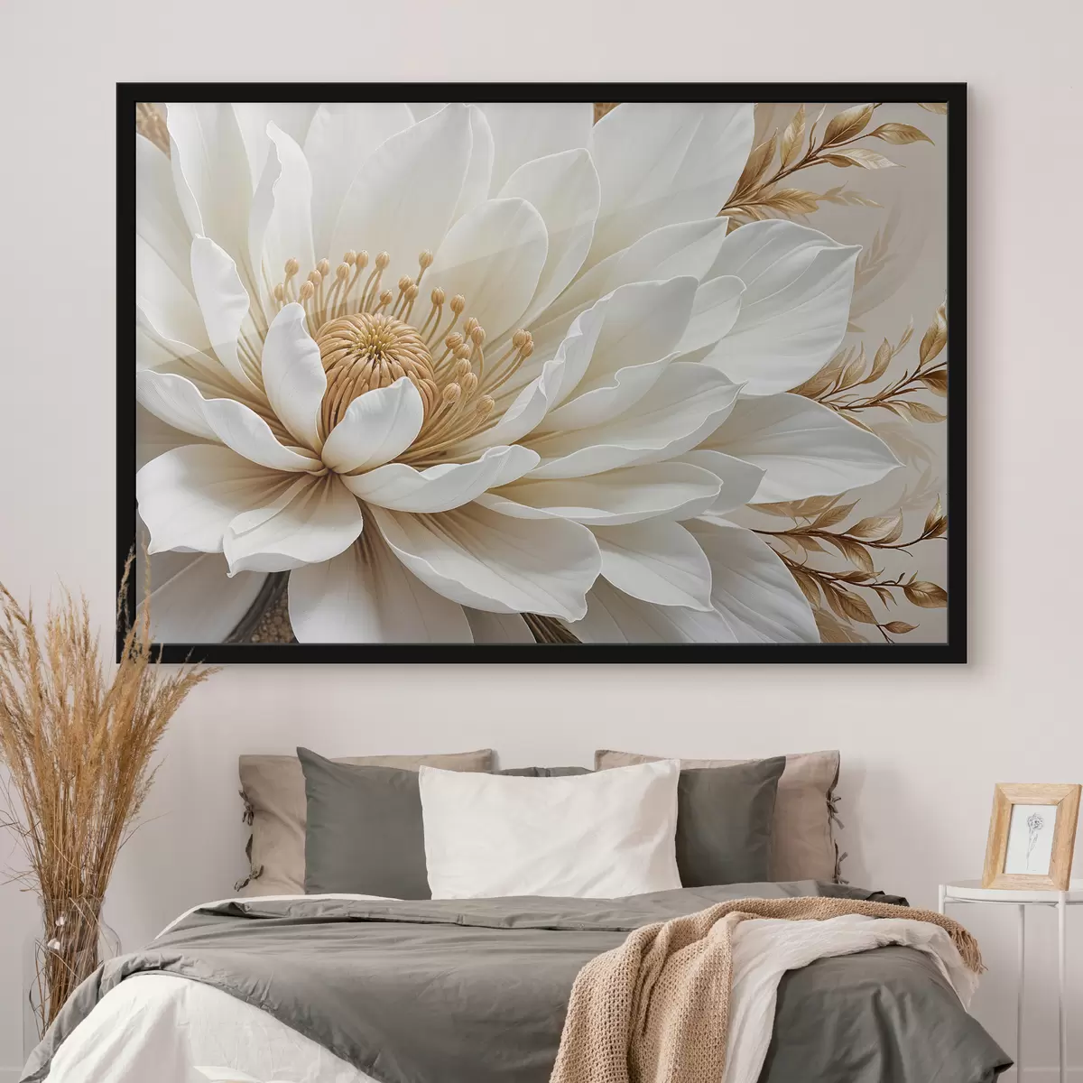 Plakat Lähivõte suurest valgest õrnade kroonlehtede ja elava kollase keskosaga daaliaõiest f39508