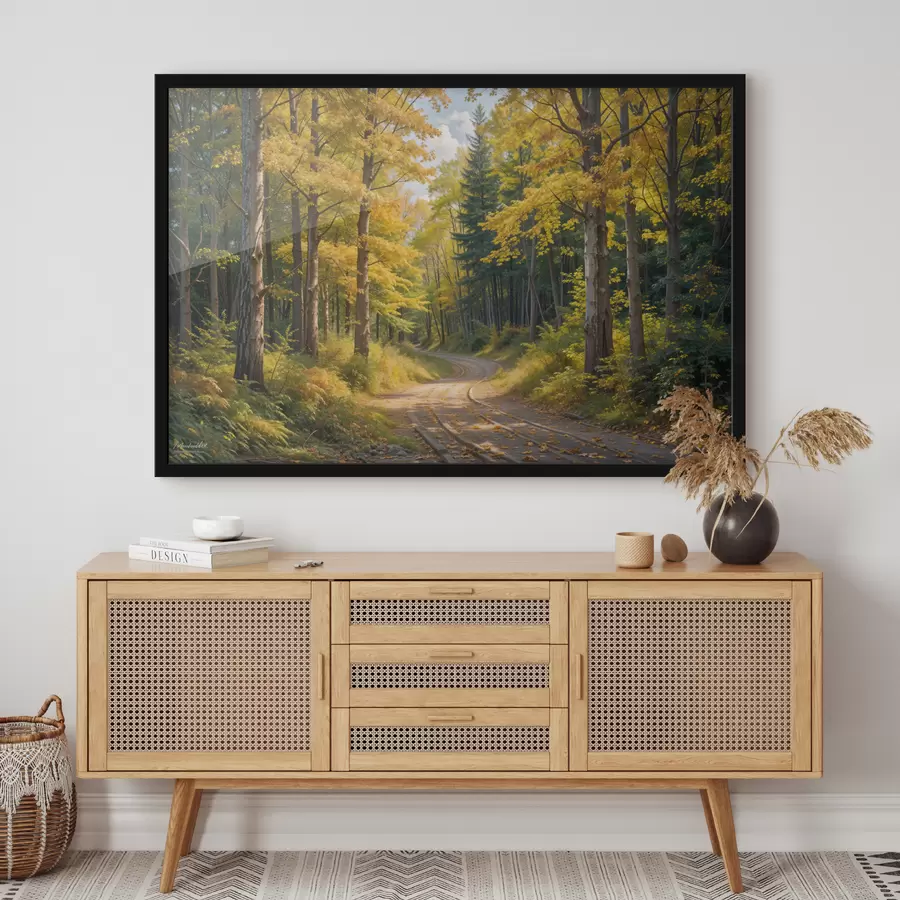 Fototapeedid Sügisel läbi metsa looklev pinnastee, millel kahel pool kõrged puud f40031