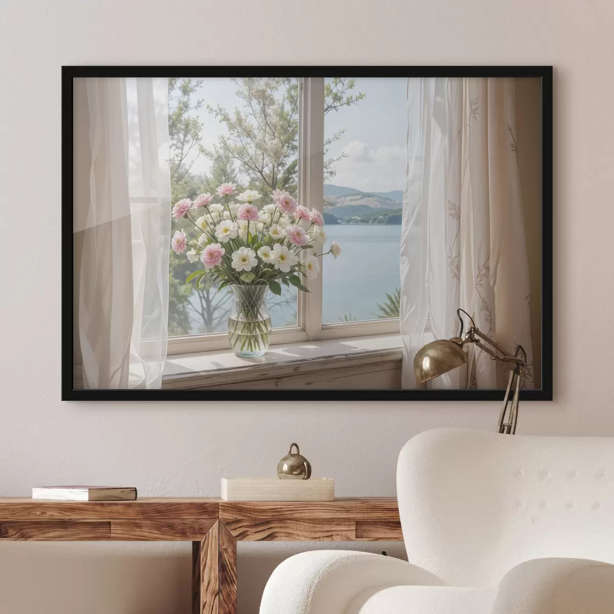 Plakat Roosade ja valgete lillede kimp aknalauale asetatud klaasvaasis maalilise järve ja mägedega f40151