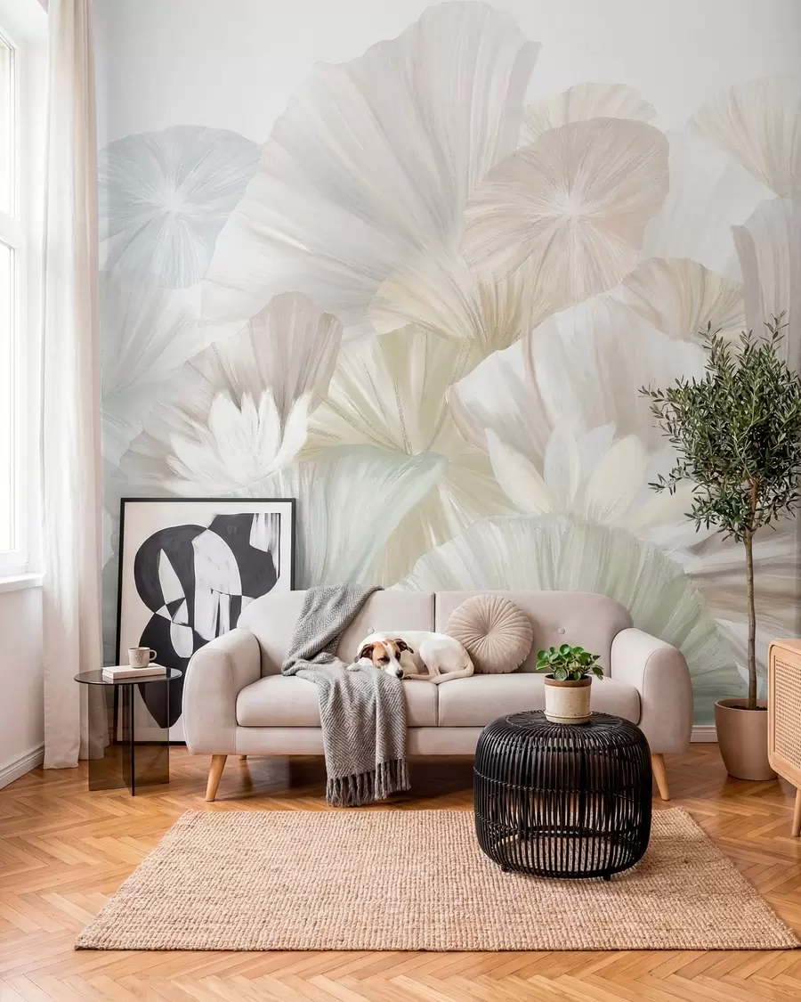 Fototapeedid Õrnad rohelised lootose lehed koos valgete lilledega, millel on pehmed, sulelised kroonlehed, mis on paigutatud looduslikuks kunstikompositsiooniks w08265