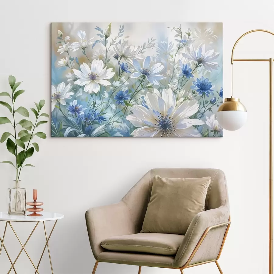 Pilt Valge ja sinine, roheliste lehtede ja varrega lillede väli pehmel, hägustatud taustal s41086