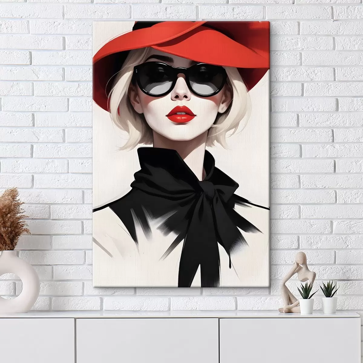 Pilt Punase mütsi ja päikeseprillidega naine s38365