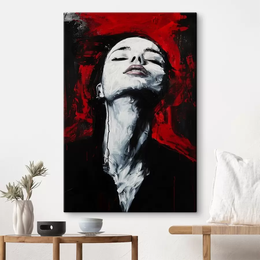 Pilt Maal suletud silmadega naisest, taustaks Andy Warholi muuseum. s38557