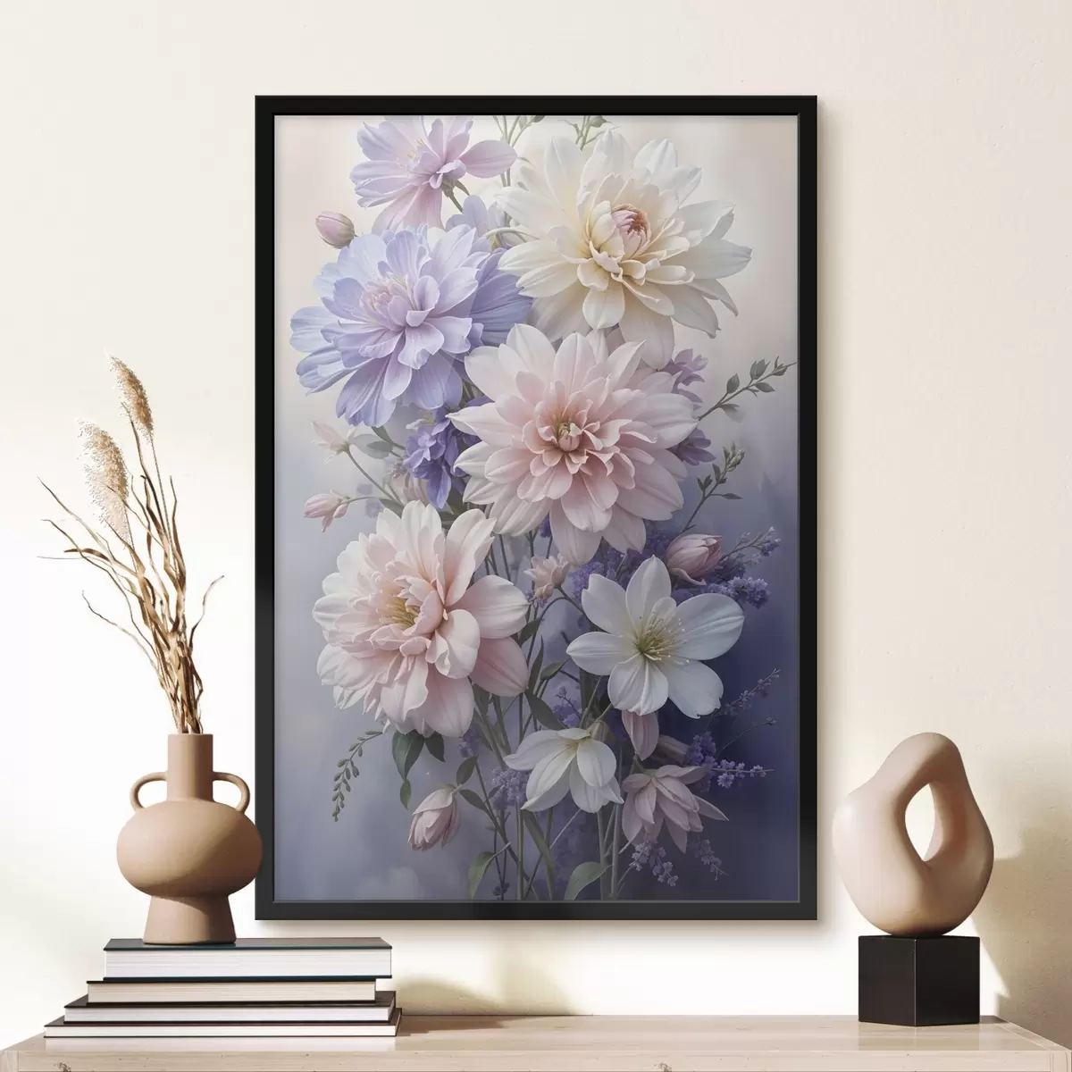 Plakat Suurtest, elujõulistest dahlialilledest koosnev kimp roosa, lavendli ja valge toonides pehmel, hägusel taustal f41247