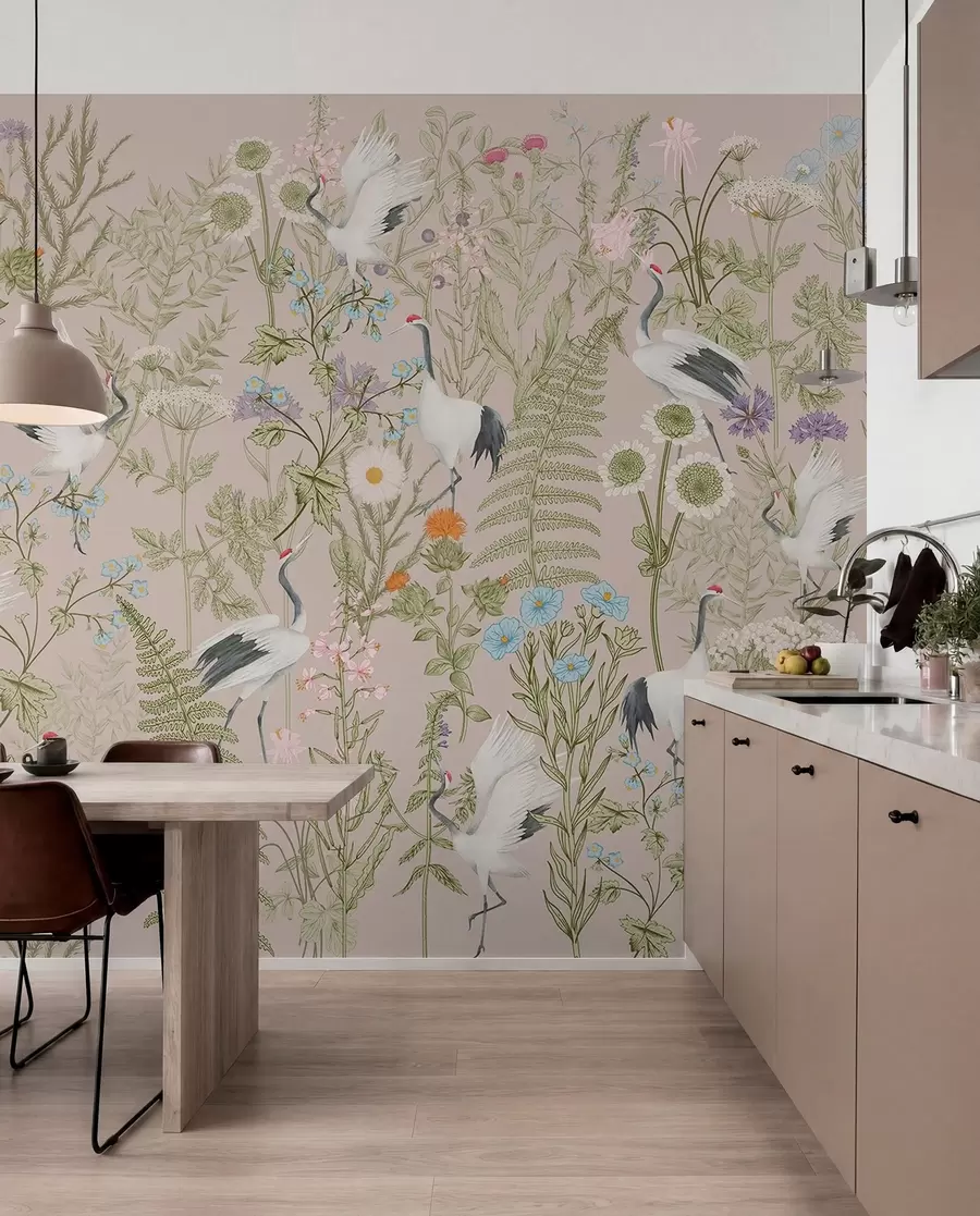 Fototapeedid Elegantsed kraanad elujõuliste õite vahel w00380