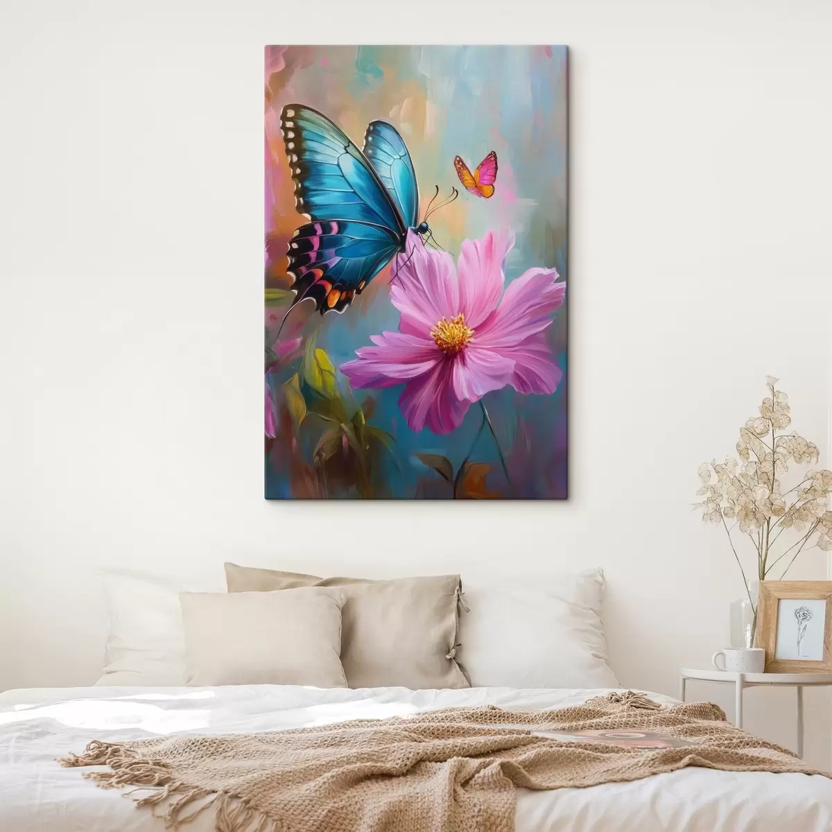 Pilt liblikas ja suur roosa lill s41620