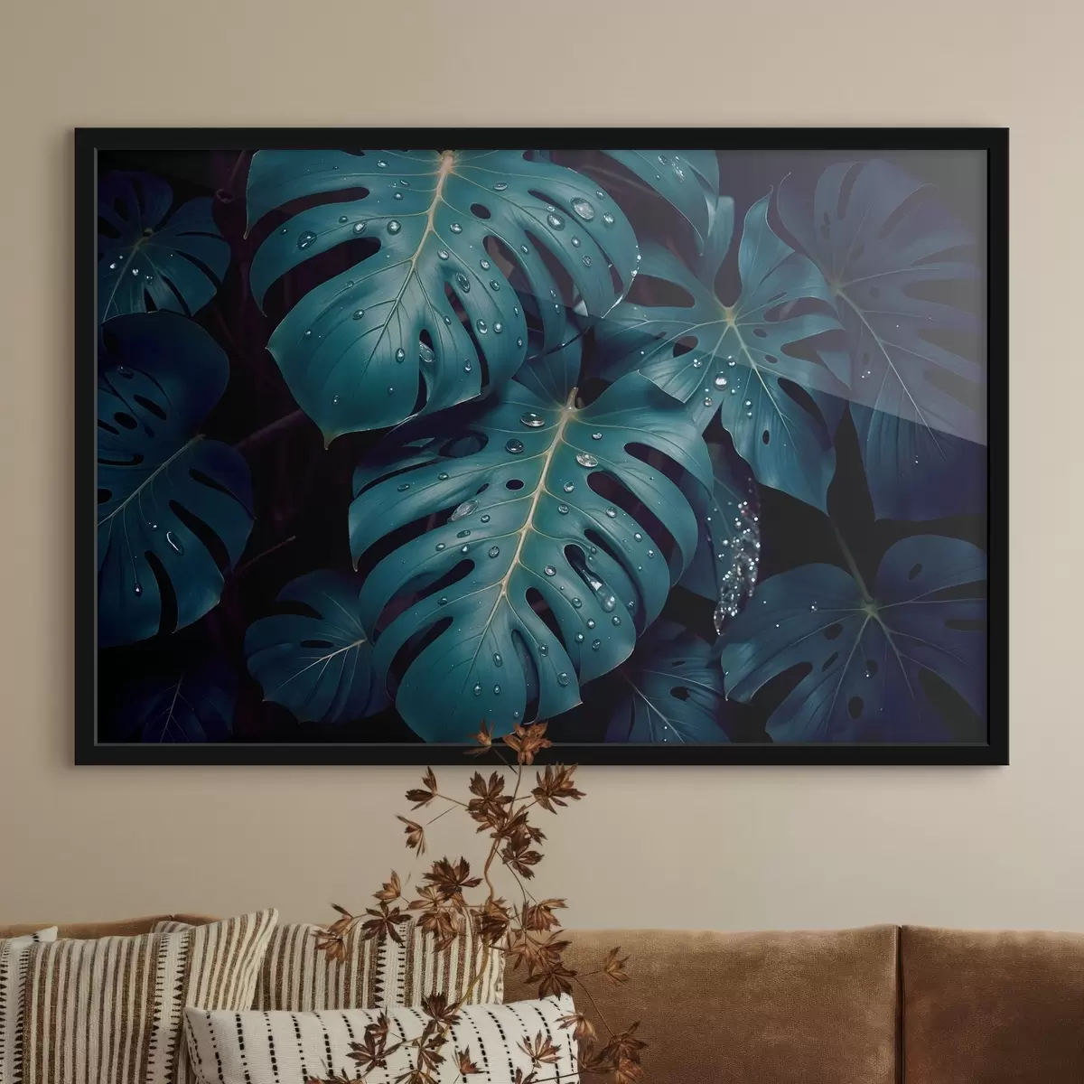 Plakat Lopsakad troopilised monstera lehed koos veepiiskadega tumedal taustal , mis loob meeleoluka ja atmosfäärilise trükise f42233