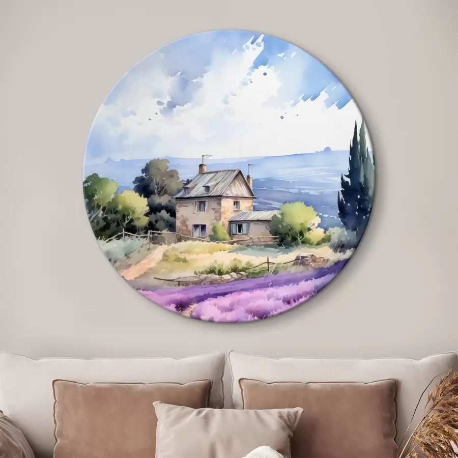 Pilt Maamaja koos mägedega taustal lavendlipõllu lähedal r41012