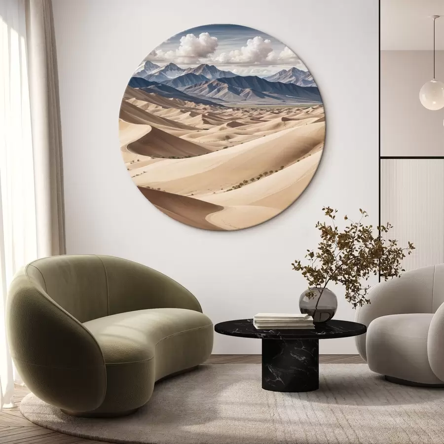 Pilt Suur kõrbemaastik, kus on lainelised luited, kauguses karedad mäed ja dramaatiline pilvine taevas r41089