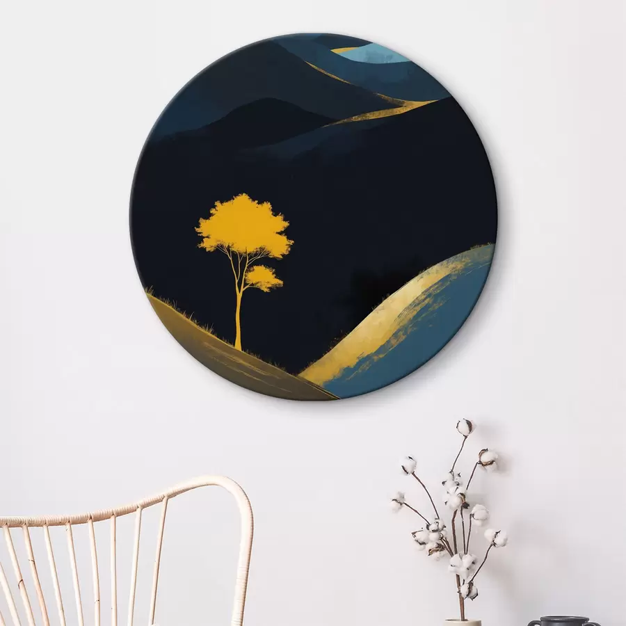 Pilt Üksildane puu tähtedeta öise taeva all r36639