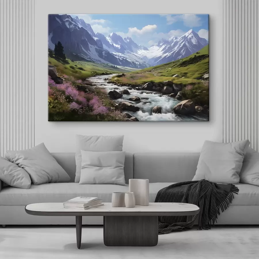 Pilt Mägimaastik, kus voolab oja, õitsevad heinamaad ja silmapiiril paistavad lumekattega tipud helesinise taeva all. s42563