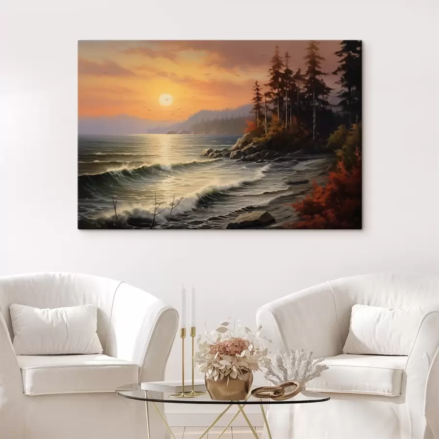 Pilt Päikeseloojang mere ääres koos lainete, männimetsa ja sügisvärvidega esiplaanil. s42571