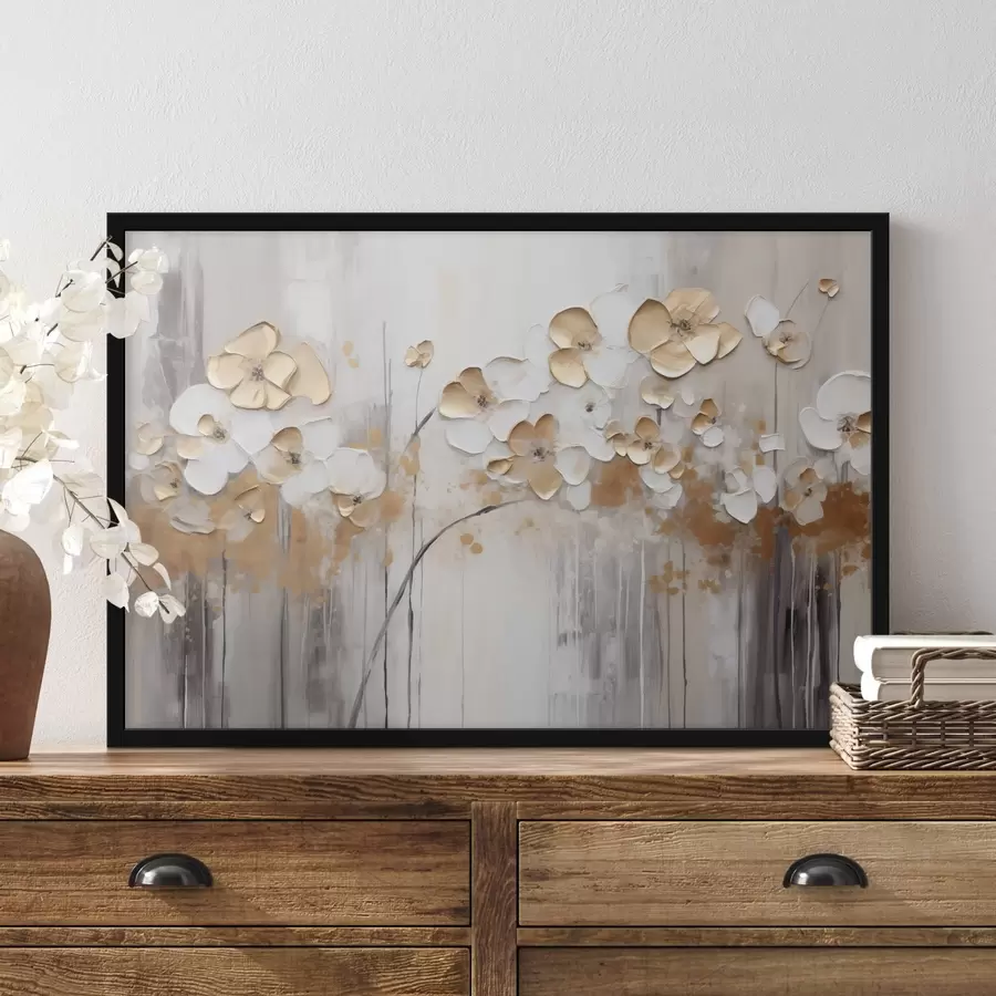 Fototapeedid Tekstuursete kroonlehtedega lilled pehmel, summutatud taustal koos abstraktsete värvilaikude ja vertikaalsete joontega f42713