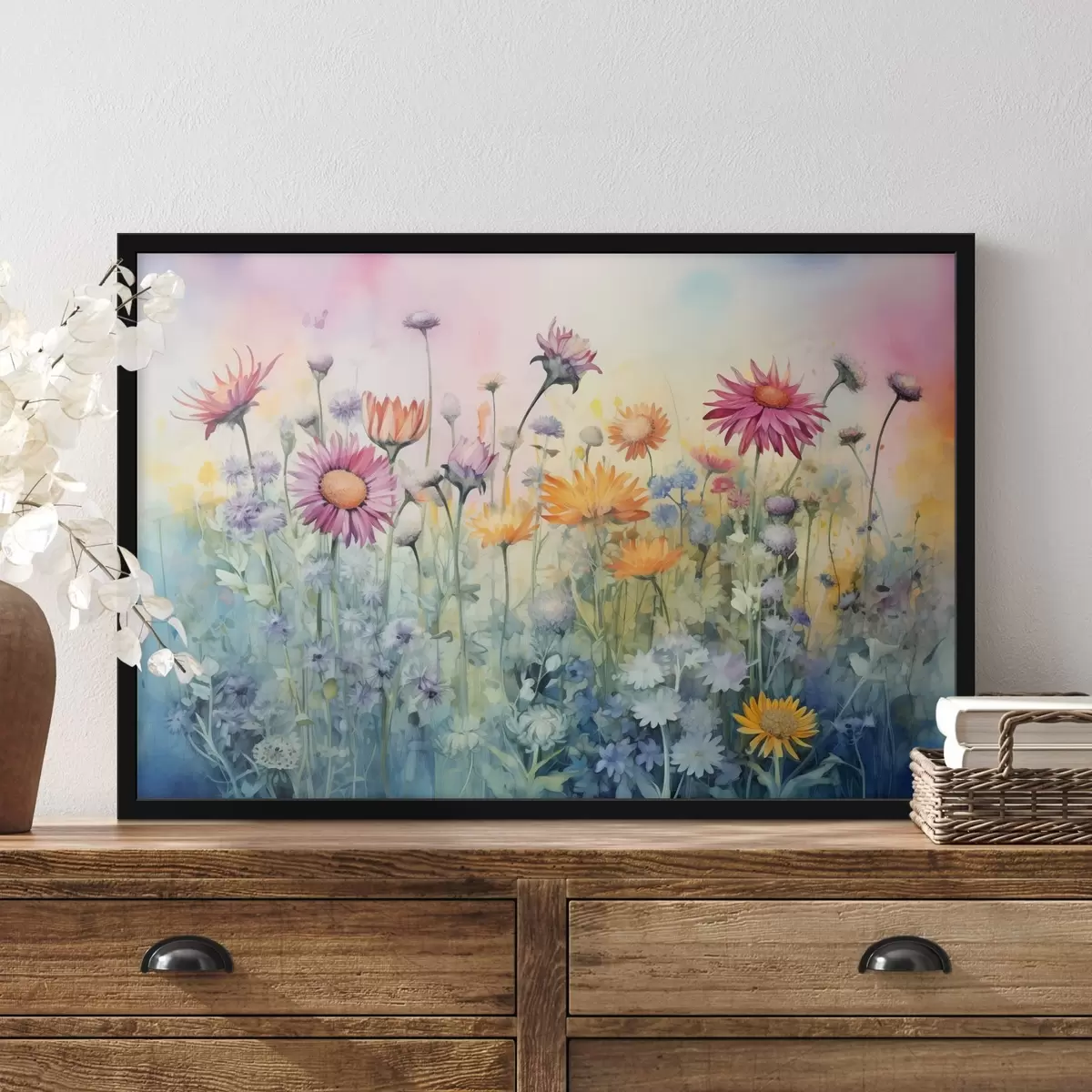 Plakat Elavat värvi põld, millel on kõrged ja lopsakad metsalilled pehmel pastelsel akvarellilaadsel taustal f42726