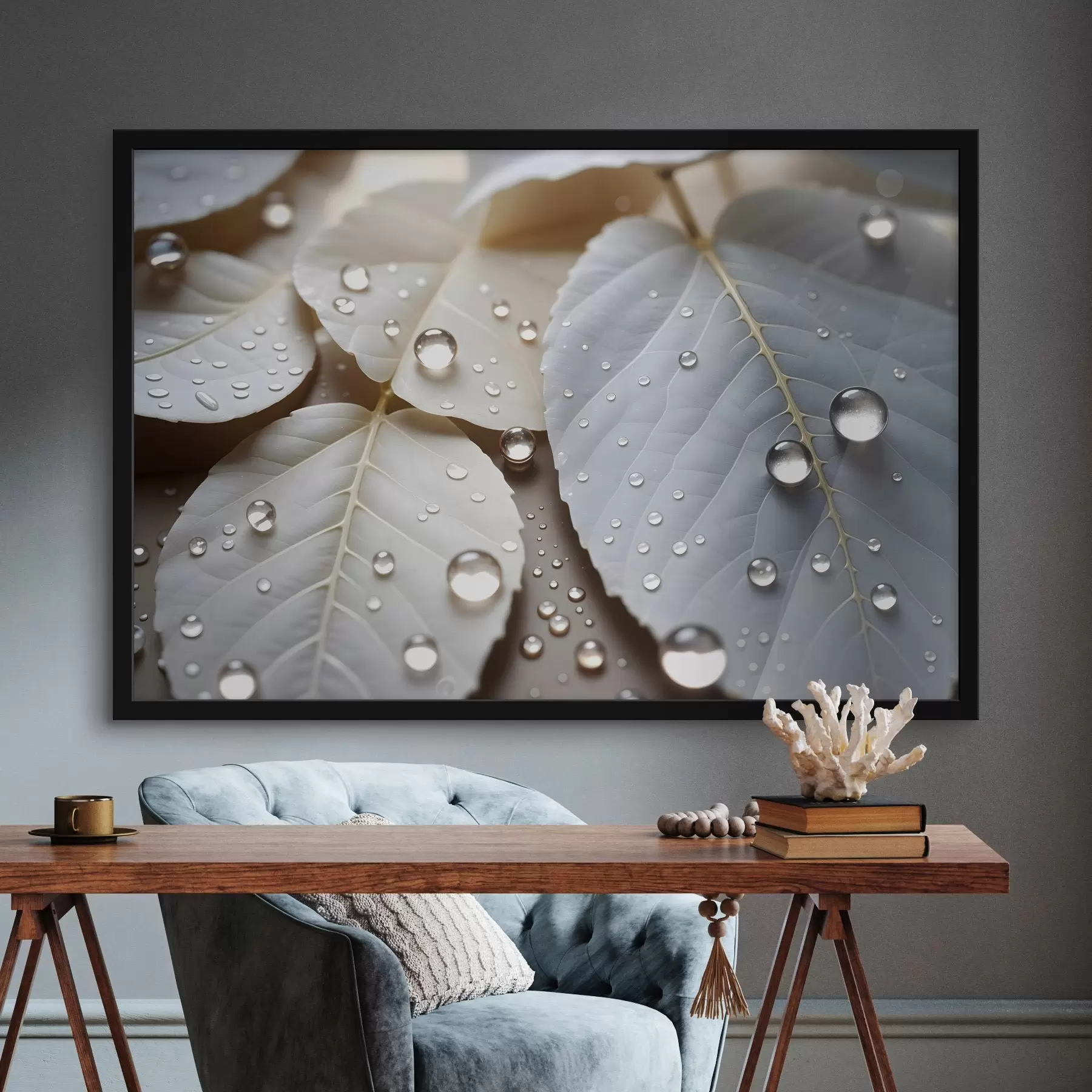 Fototapeedid Lähivõtte valgetest lehtedest, mis on kaetud veepiiskadega, minimalistlik kompositsioon, neutraalne taust f43159