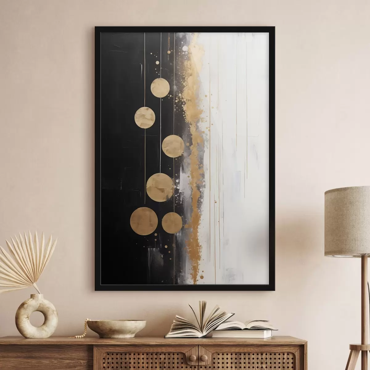 Plakat Abstraktne kunst, kus kollased ringid ripuvad mustal ja valgel taustal koos valgete ja kollaste laikudega f43410