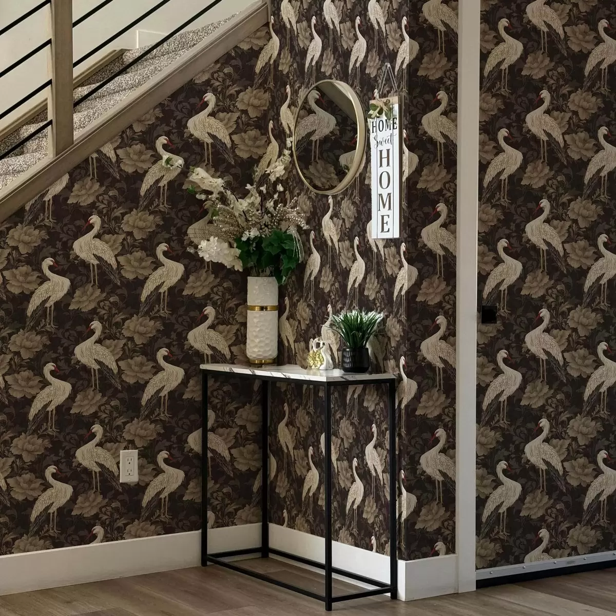 Tapeet Jõhvikad suurte lillede vahel klassikalises pastelses paletis a00108