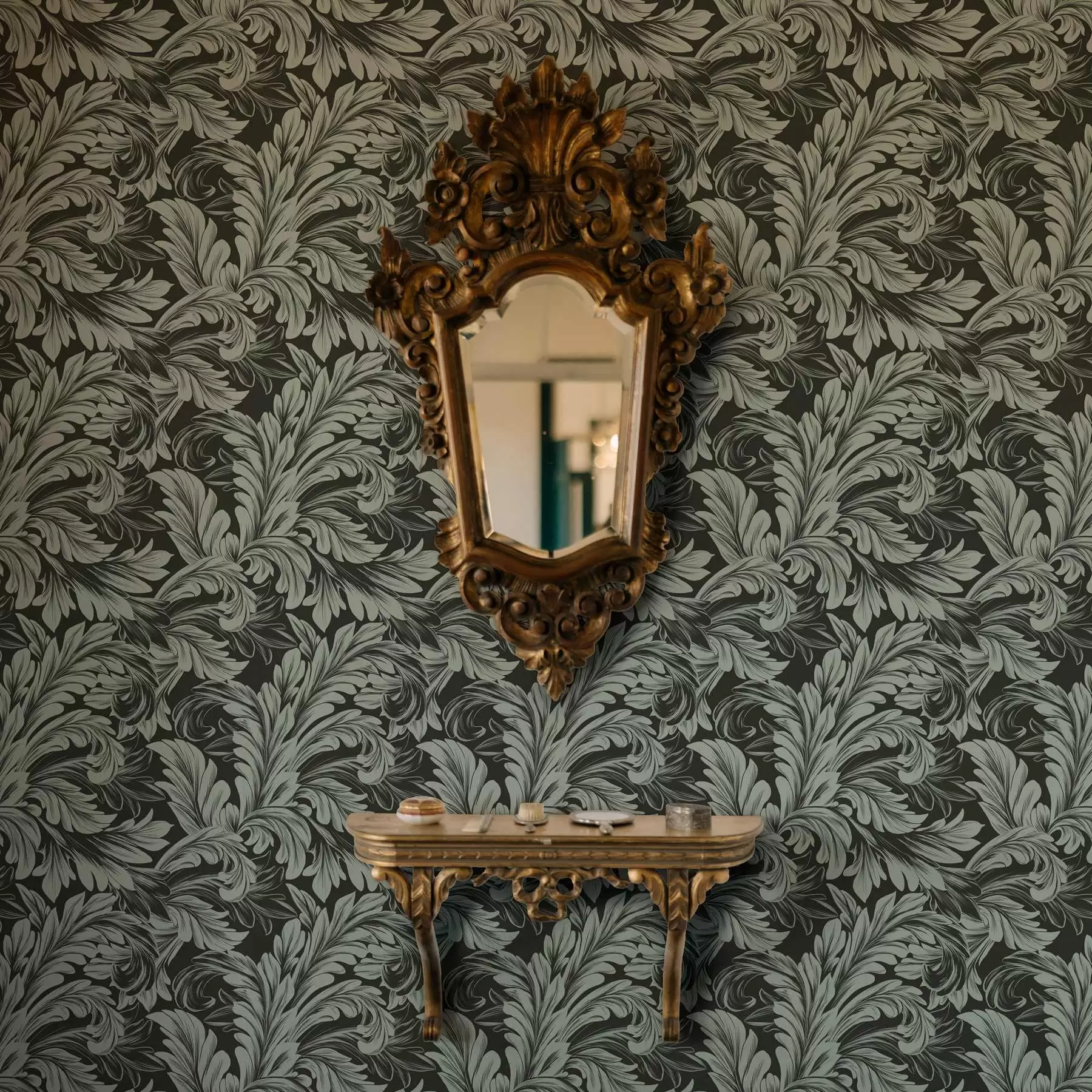 Fototapeedid Tumeroheline taust piparmündi kiharatega a00135v4