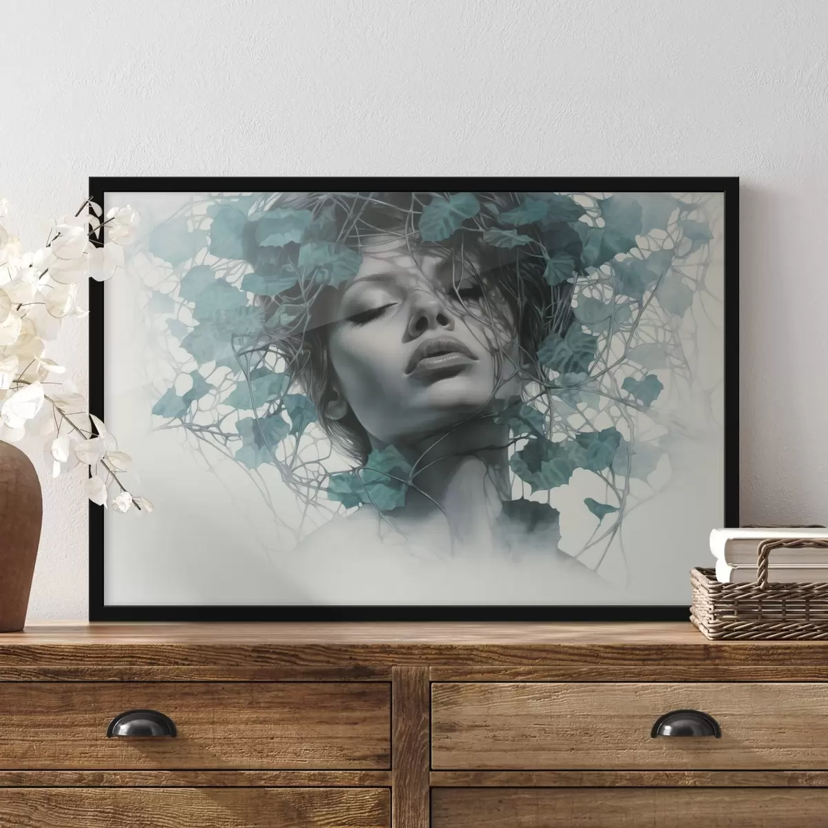 Plakat Suletud silmadega naise portree, ümbritsetud roheliste lehtede ja okstega f44399