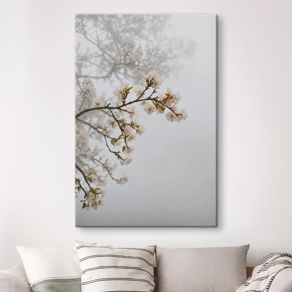 Pilt Õitsev puu udus s44473