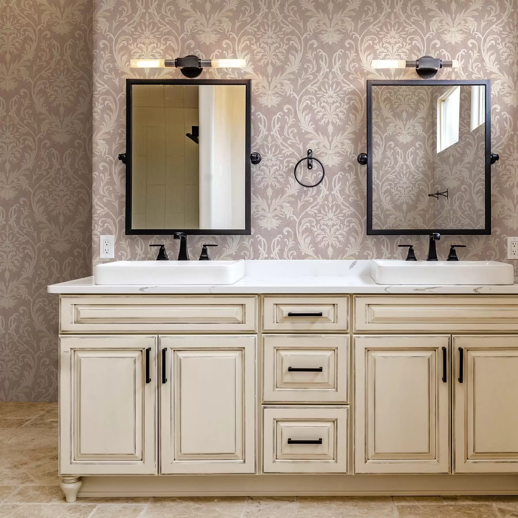 Fototapeedid Klassikaline damast roosa taustal, barokk muster a00227