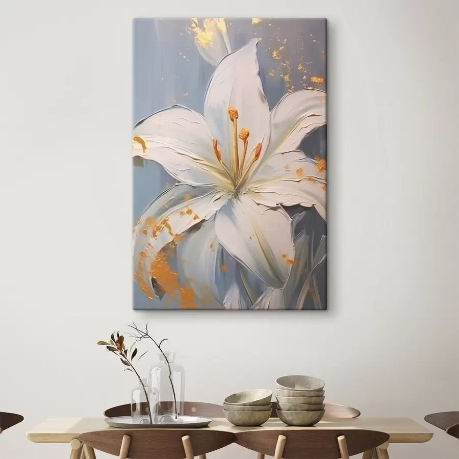 Pilt Valge liilia kollaste aktsentidega sinisel taustal s45078