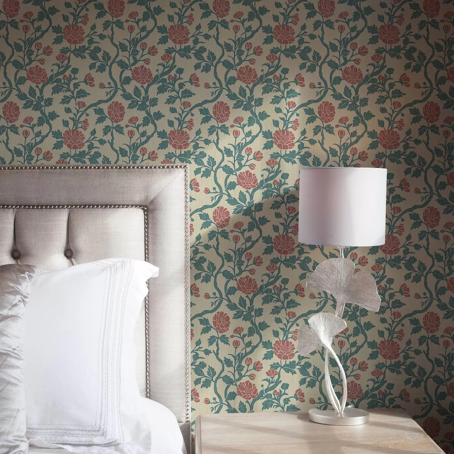 Fototapeedid Dekoratiivsed roosad lilled beežil taustal a00414