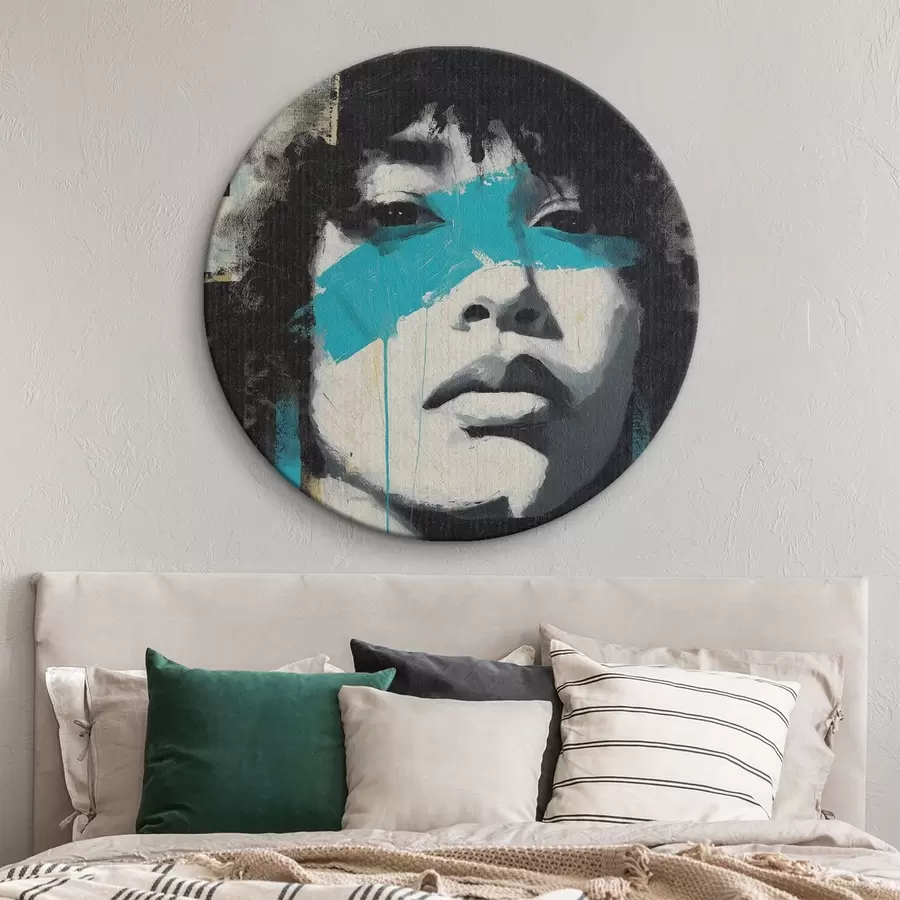 Pilt Segameedia portree koos fragmentide värvilöökide ja tekstuuridega r45417