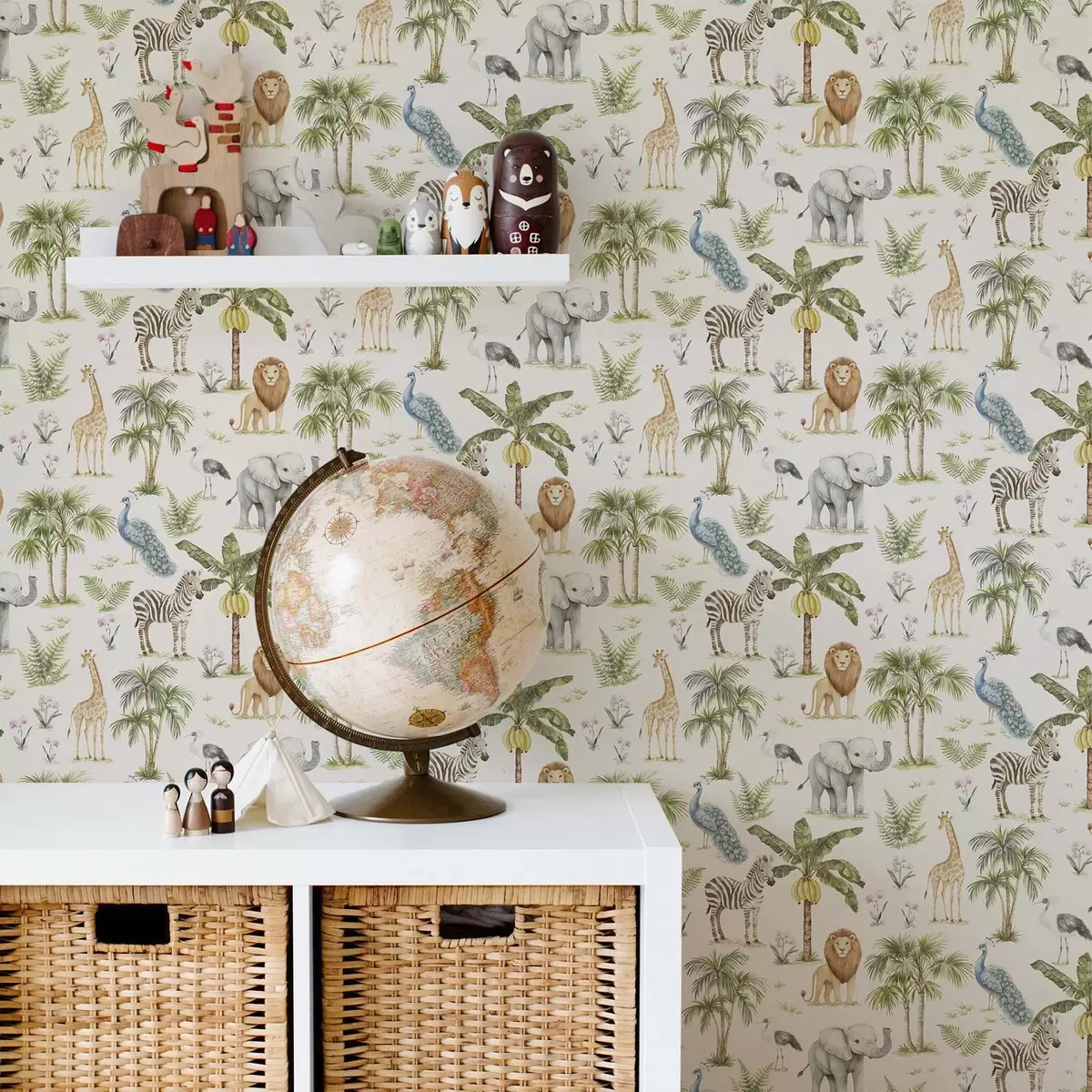 Tapeet Aafrika loomad palmide ja eksootiliste taimede keskel a00321