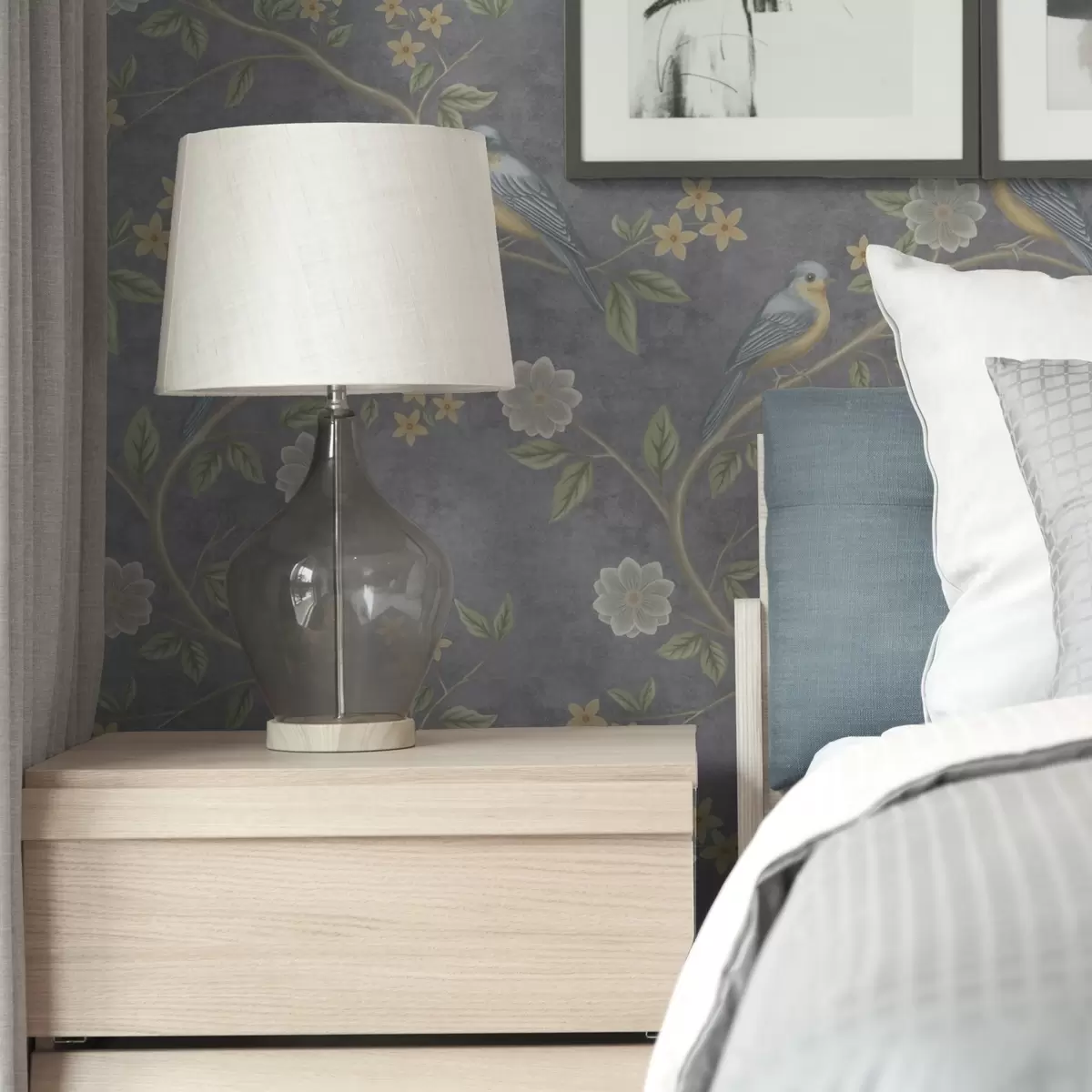 Tapeet Linnud okstel lillede vahel hallil taustal a00483