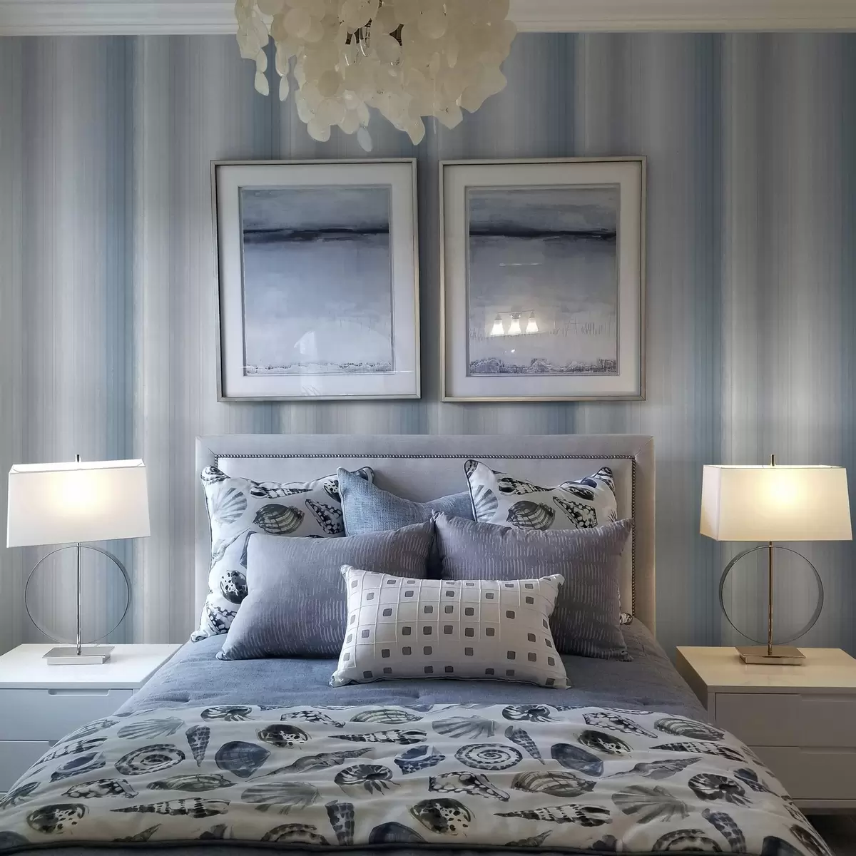 Tapeet Pehme sinine-hall gradientne triibud a00506