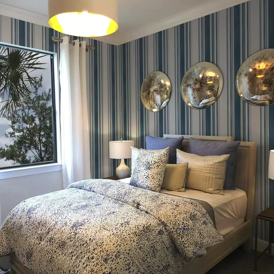 Fototapeedid Sinised triibud valgete lõikudega a00525