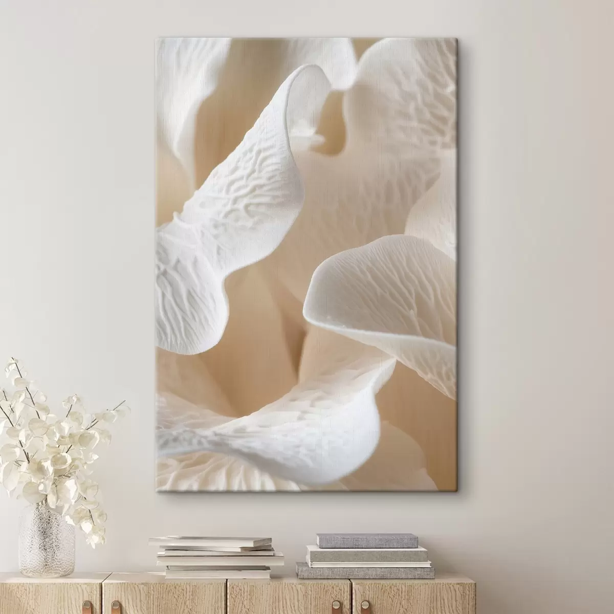 Pilt beezikarva toonides veenidega kroonlehed s45703