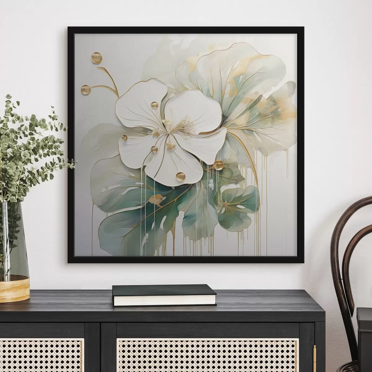 Plakat Valge õis kollakasoranžide detailide ja roheliste lehtedega f45815