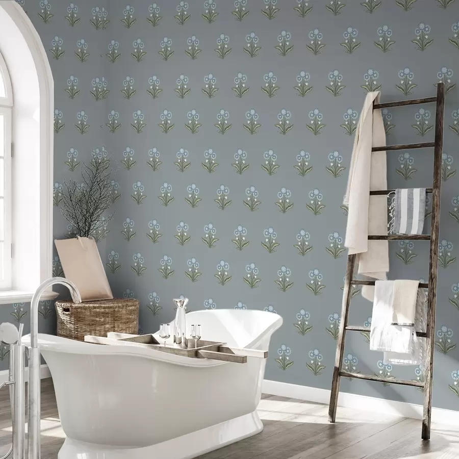 Fototapeedid Stiilseid lilli hallikassinisel taustal, jahe värvipalett a00494v1