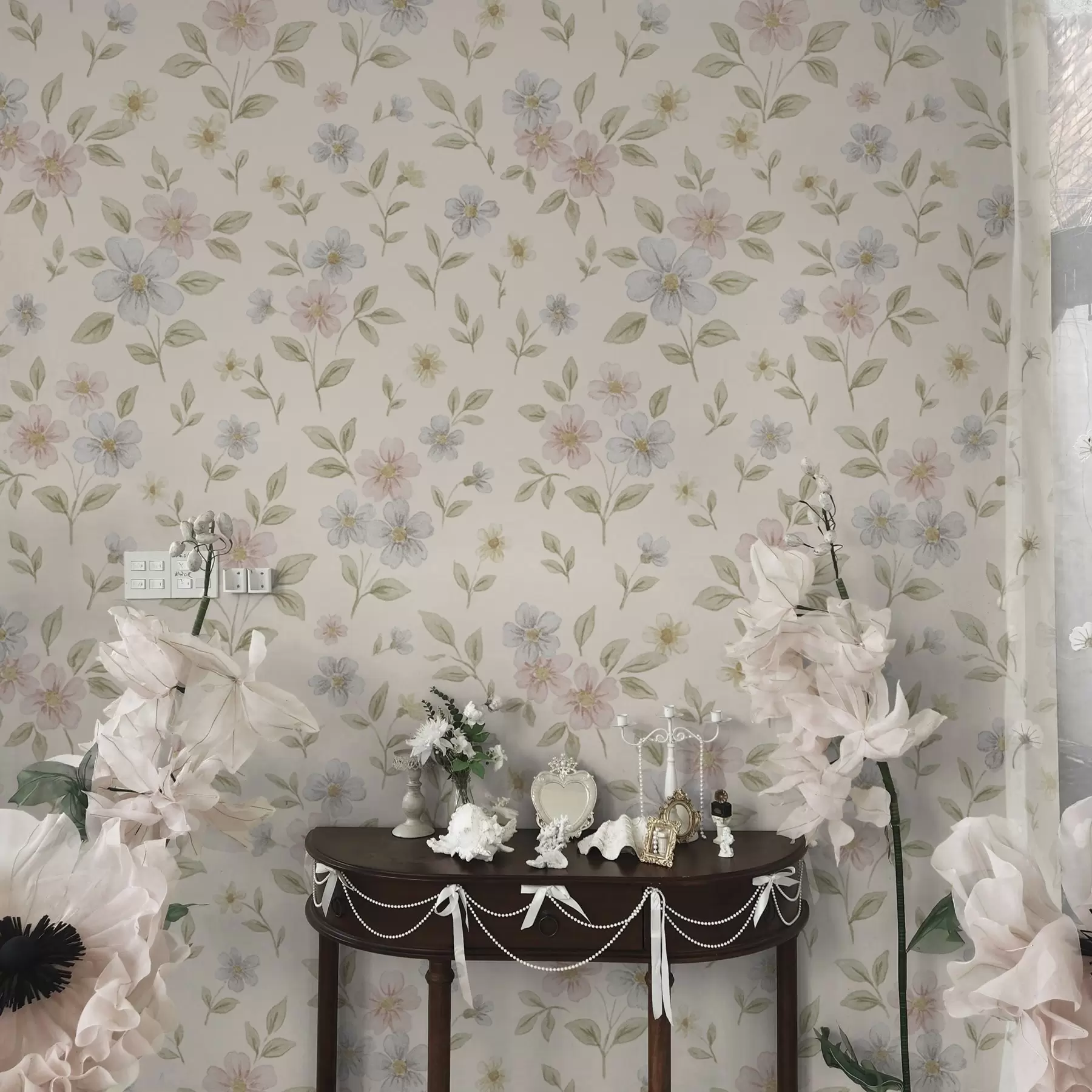 Fototapeedid Pastelltoonides niidukesed kreemikal taustal a00596