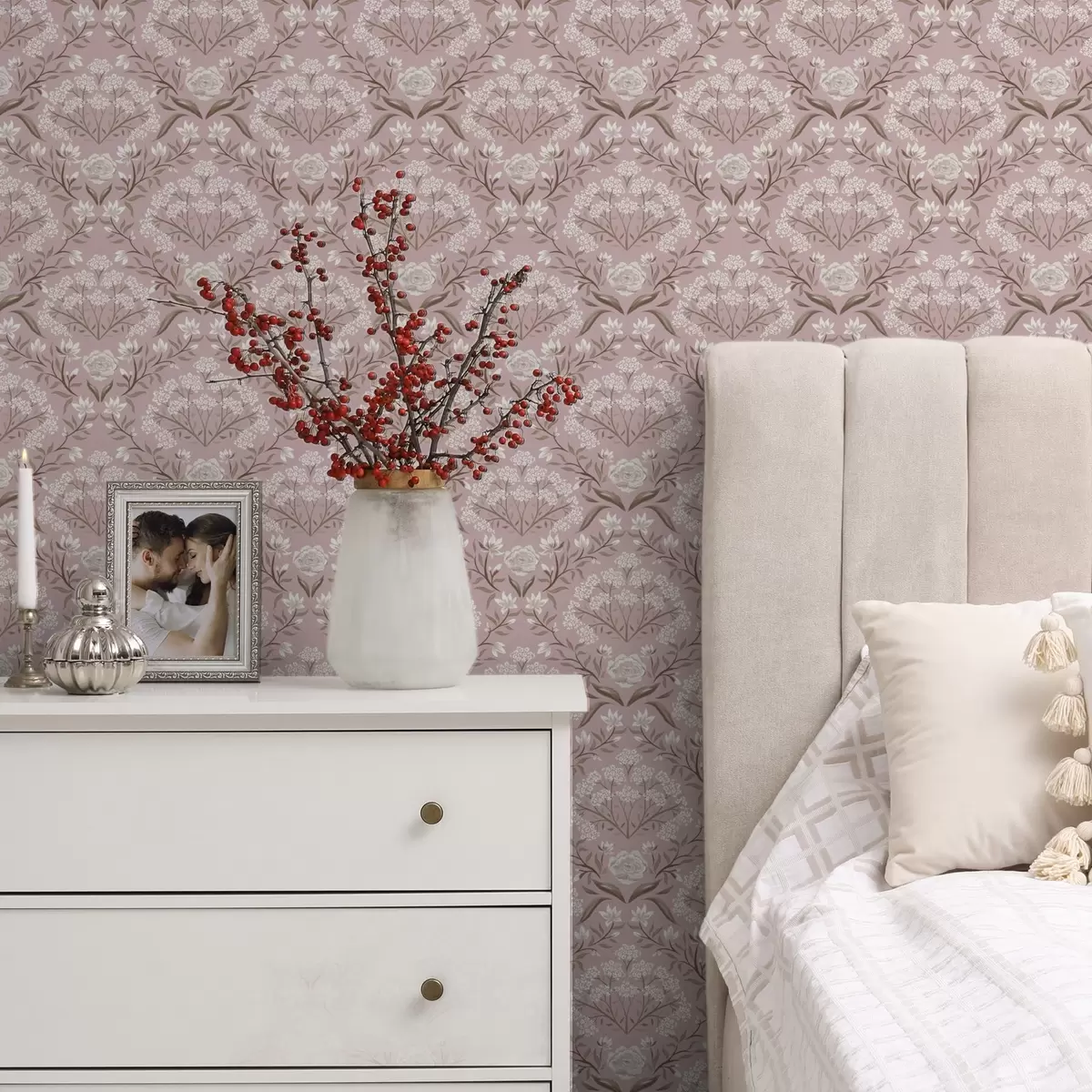 Tapeet Roosa damask: peonid, lumikellukesed ja pitsilised klastrid a00603