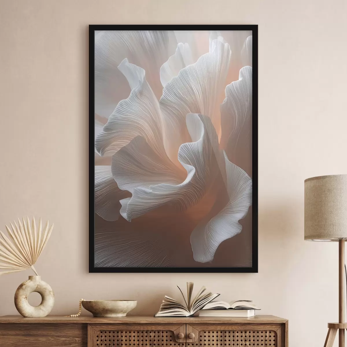 Plakat Õhulised valged kroonlehed sooja virsiku säraga f45909