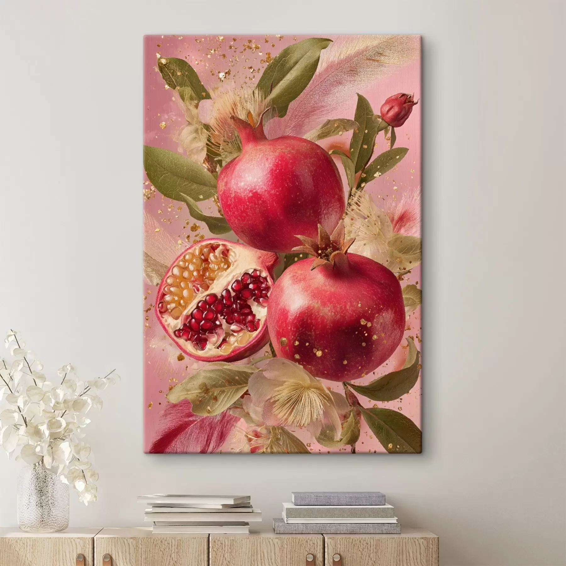 Pilt Küpsed granaatõunad roosal taustal lehtede ja täppidega s45868