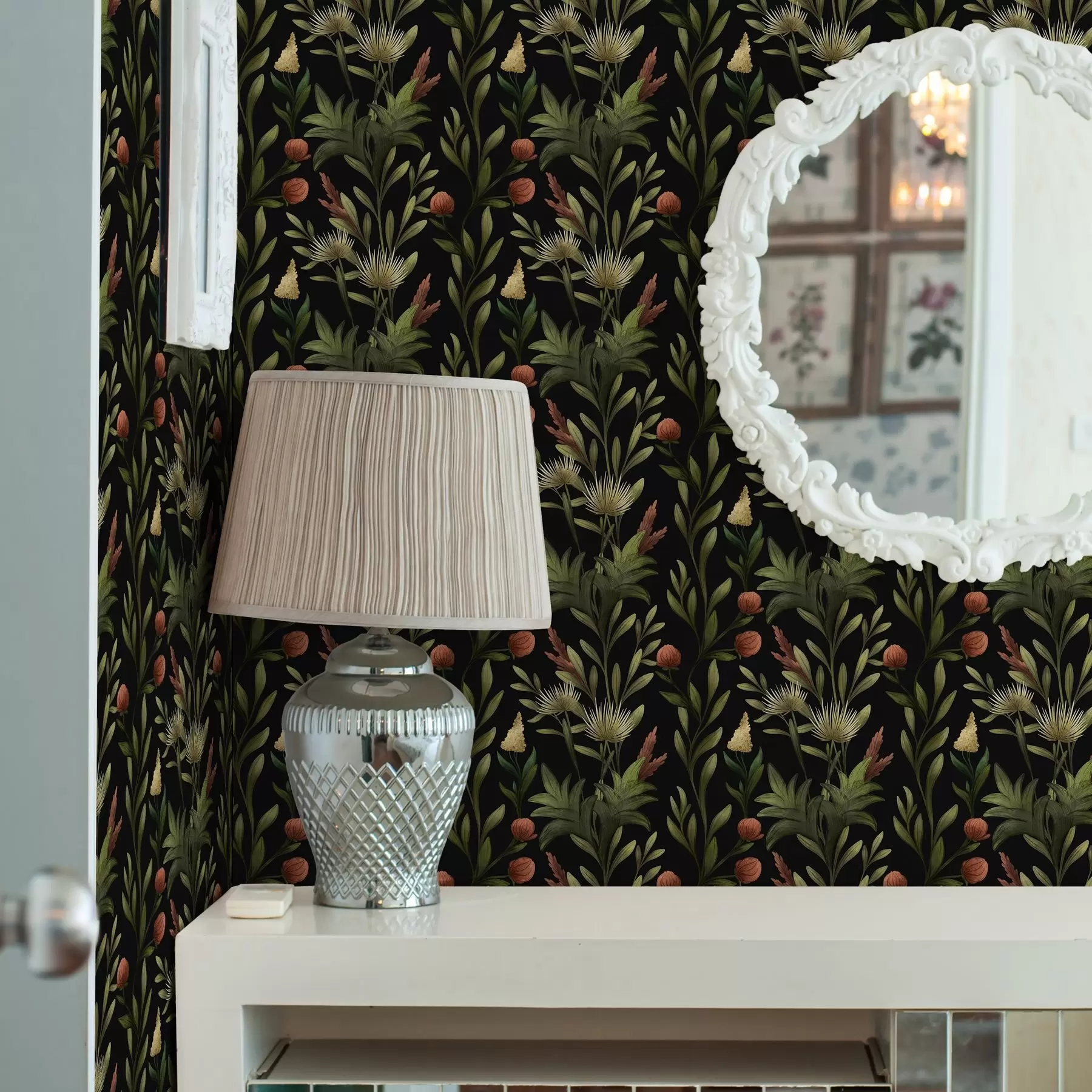 Fototapeedid Kõrged rohttaimed ja õied mustal, detailsel trükil a00620