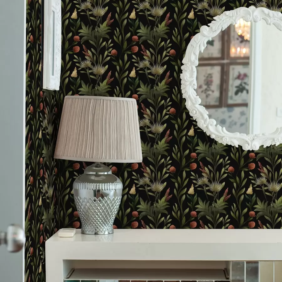 Fototapeedid Kõrged rohttaimed ja õied mustal, detailsel trükil a00620