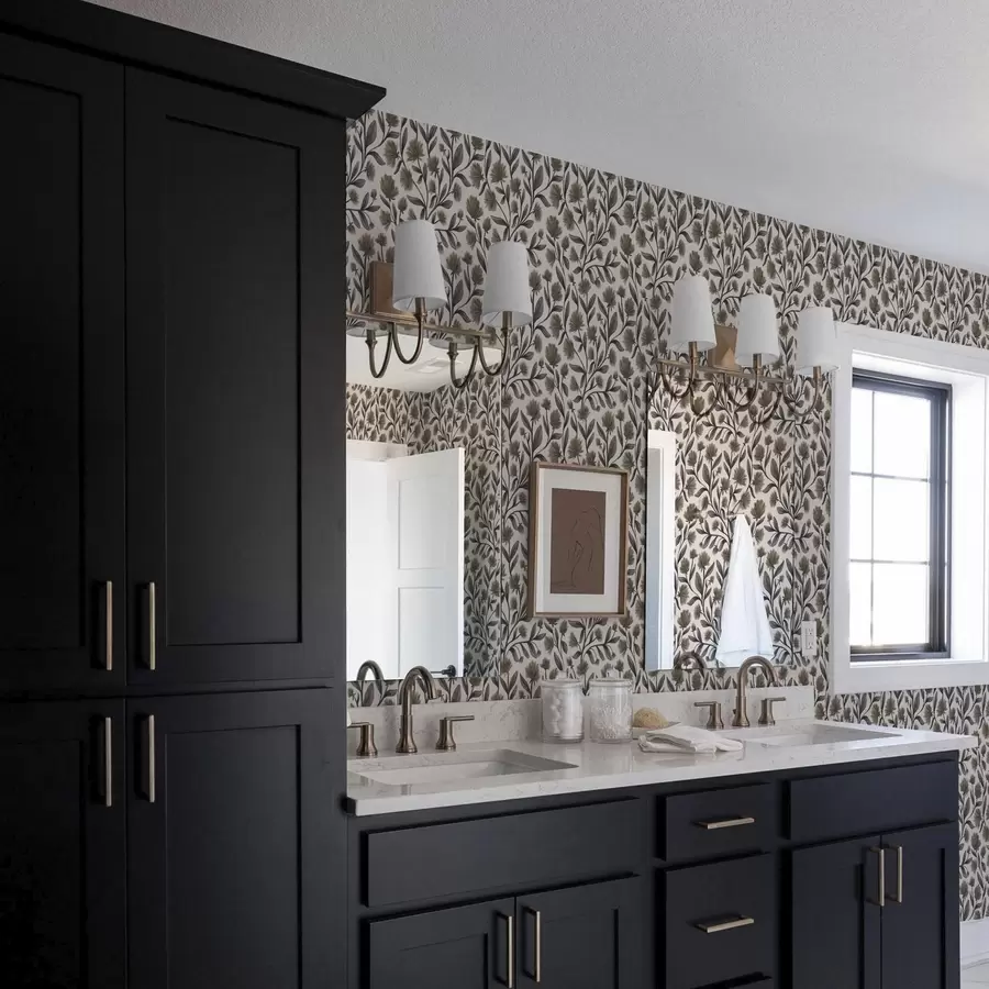 Fototapeedid Kreemjas taustal hallikaspruunid looduslilled a00623v1