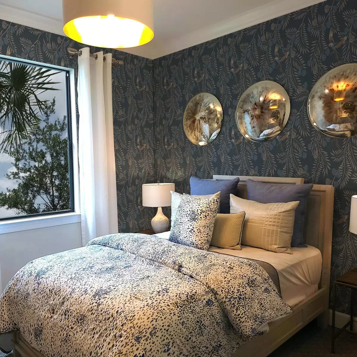 Tapeet Lind siniste puuviljade ja palmilehtede keskel, indigo a00726