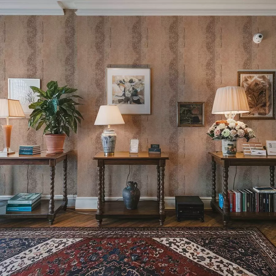 Fototapeedid Lainekujuline geomeetriline muster heledas beež-pruuni värvipalettis a00804