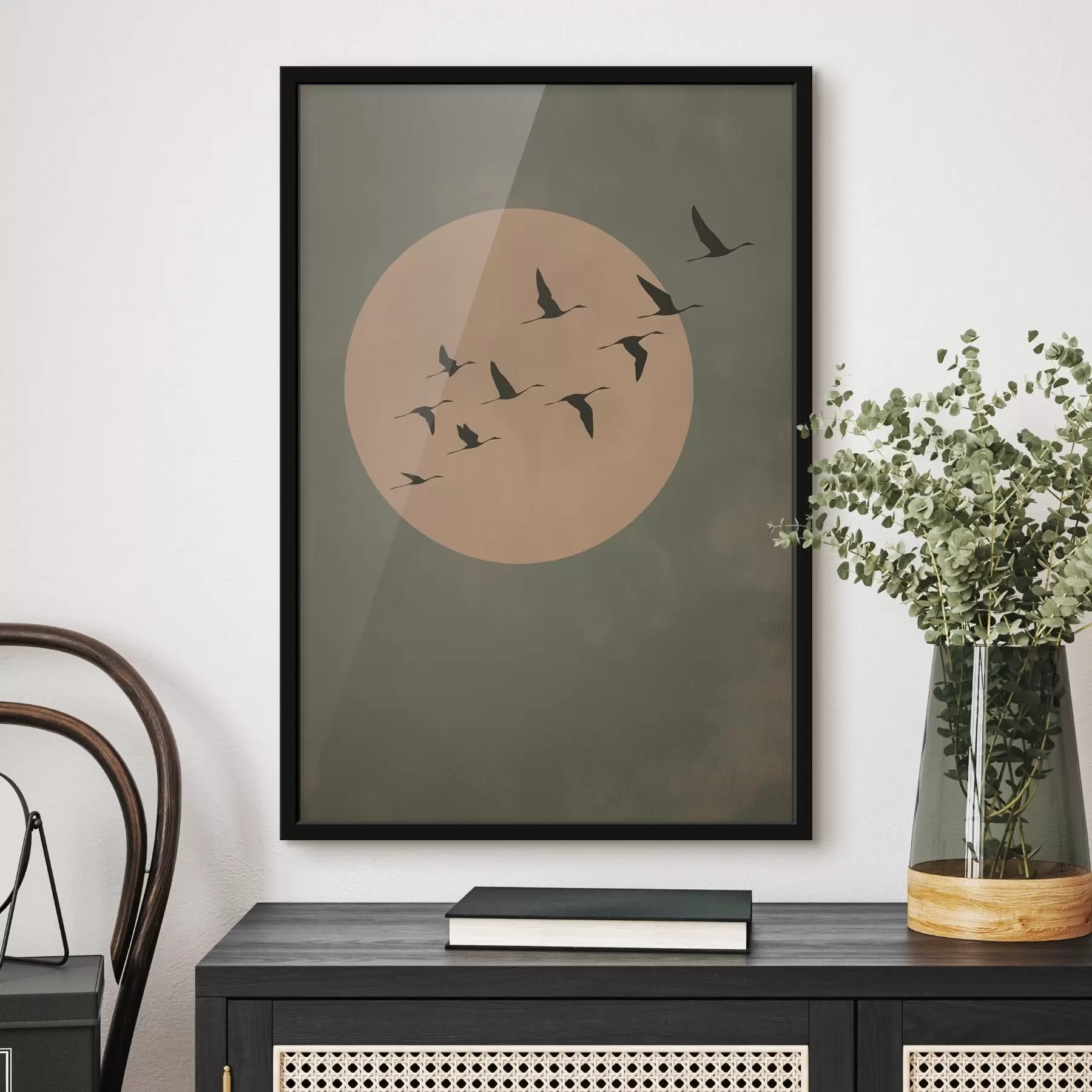 Fototapeedid Lindude parv lendab suure sooja kuu taustal f46162