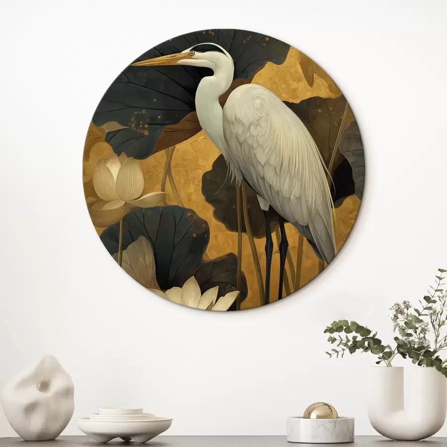 Pilt Kurg lotuste seas soojal taustal r46148