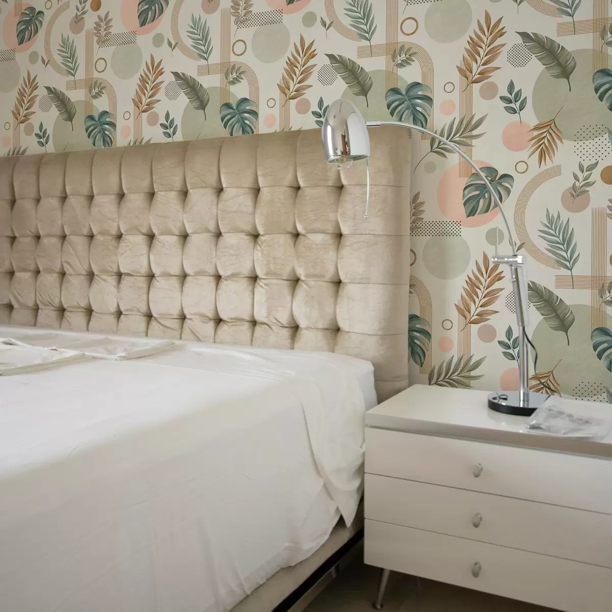 Tapeet Lehed ja geomeetrilised kujundid rahulikes soojades toonides a00677