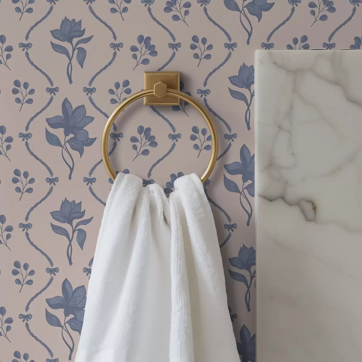 Tapeet Väikesed lilled ja lindid sinistes ja roosades toonides a00808v3