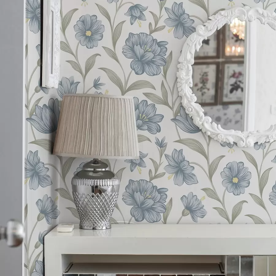 Fototapeedid Tolmused sinised lilled oliivilehtedega valgel taustal a00780